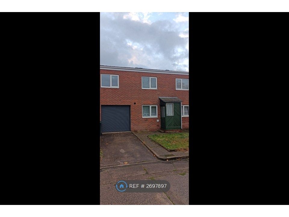 Property photo 1 of 13 Garage