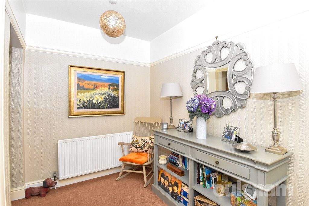 Property photo 3 of 28 Picture No. 18