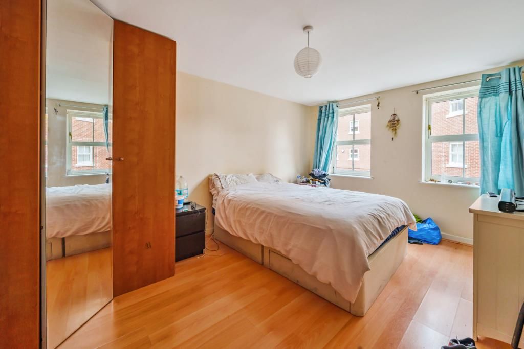 Property photo 3 of 10 Bedroom