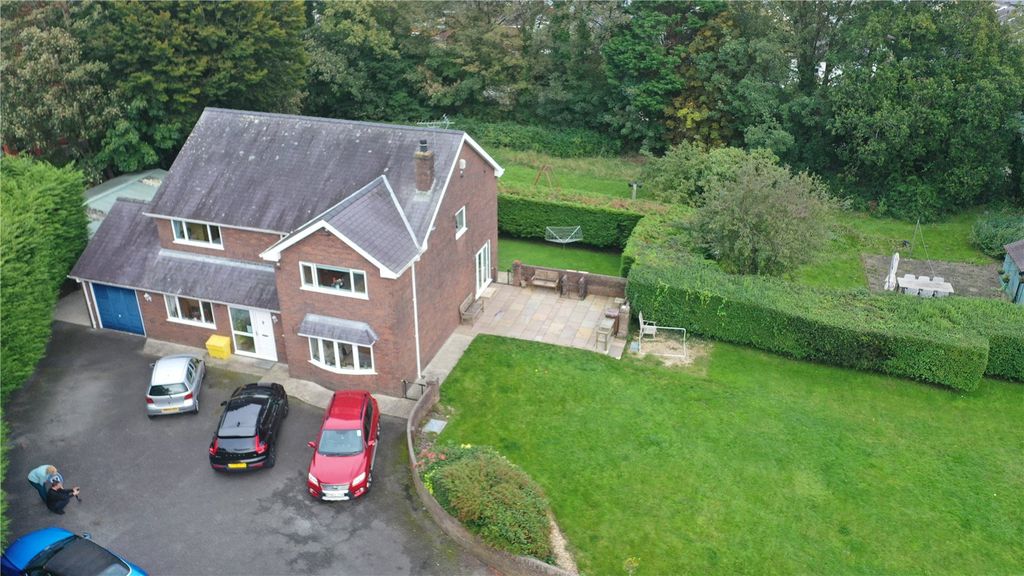 Property photo 1 of 29 Picture No. 61