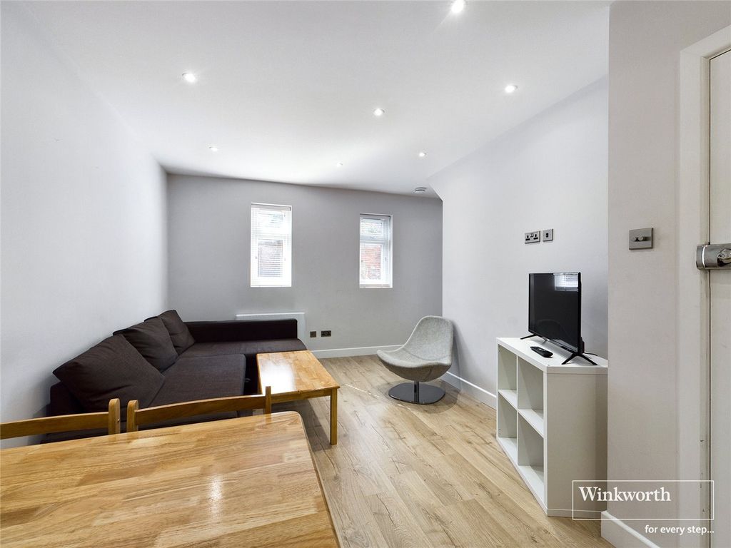 Property photo 1 of 8 Picture No. 25