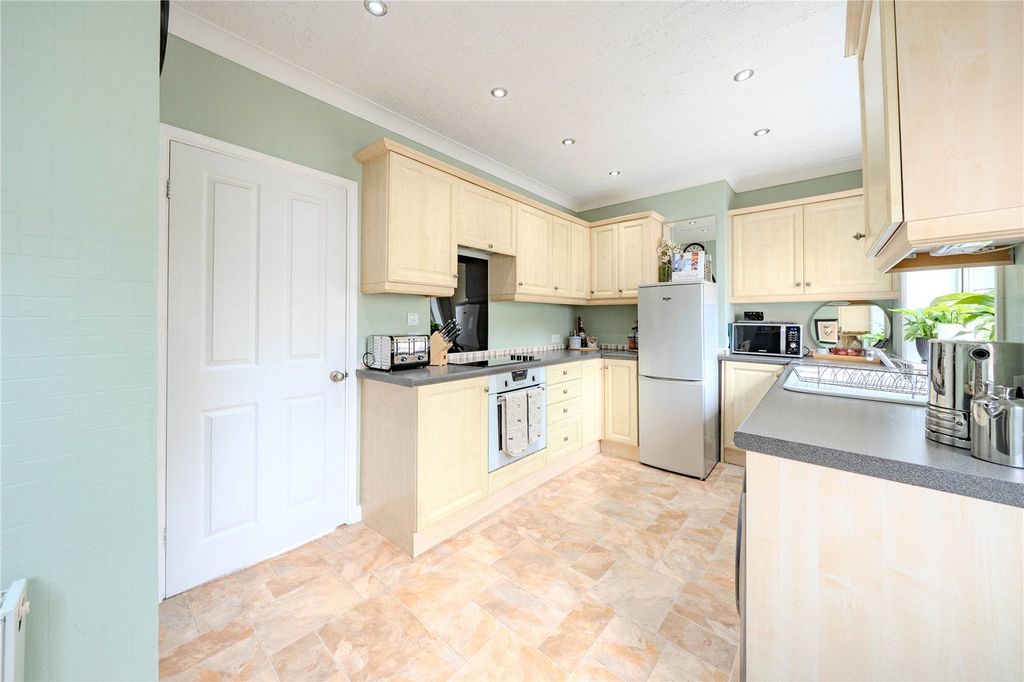Property photo 3 of 26 Picture No. 12