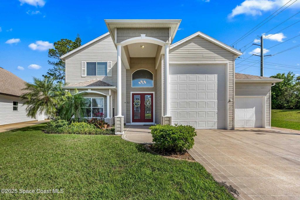 Property photo 1 of 31