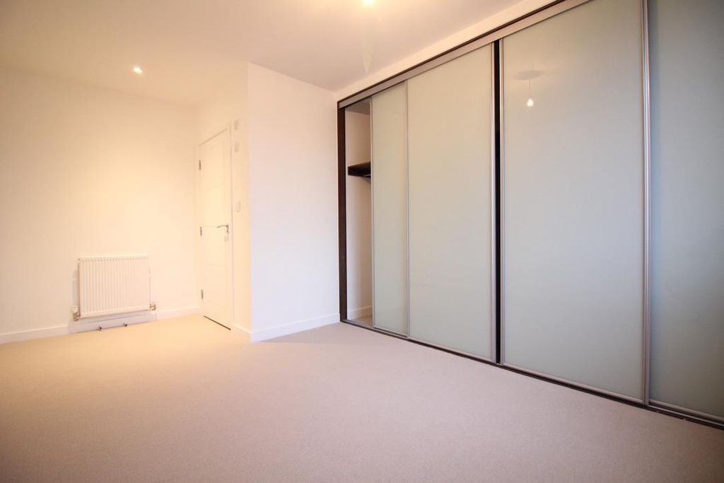 Property photo 2 of 4 Unadjustednonraw_Thumb_21d1A.Jpg