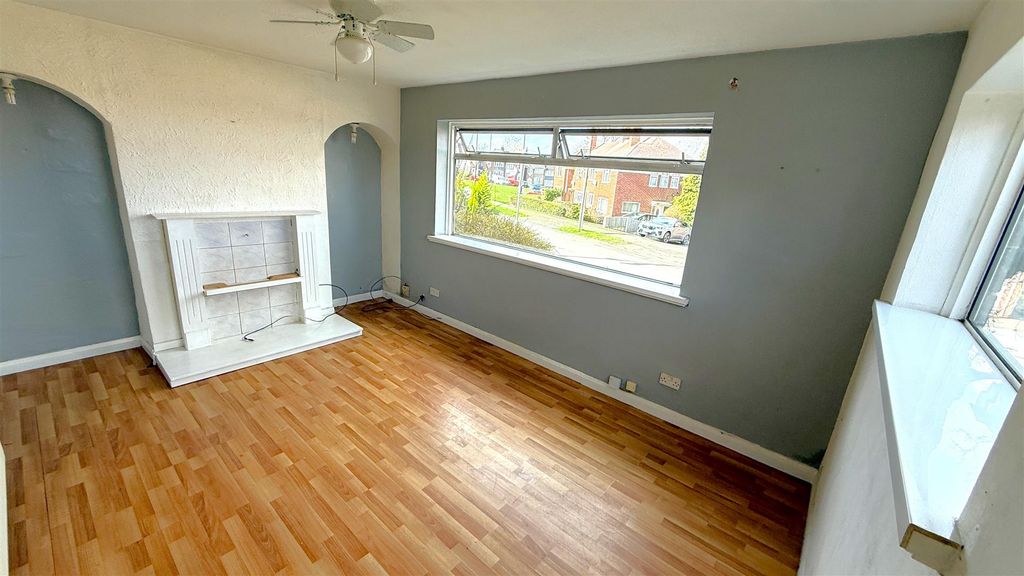 Property photo 2 of 17 Img_8445.Jpeg