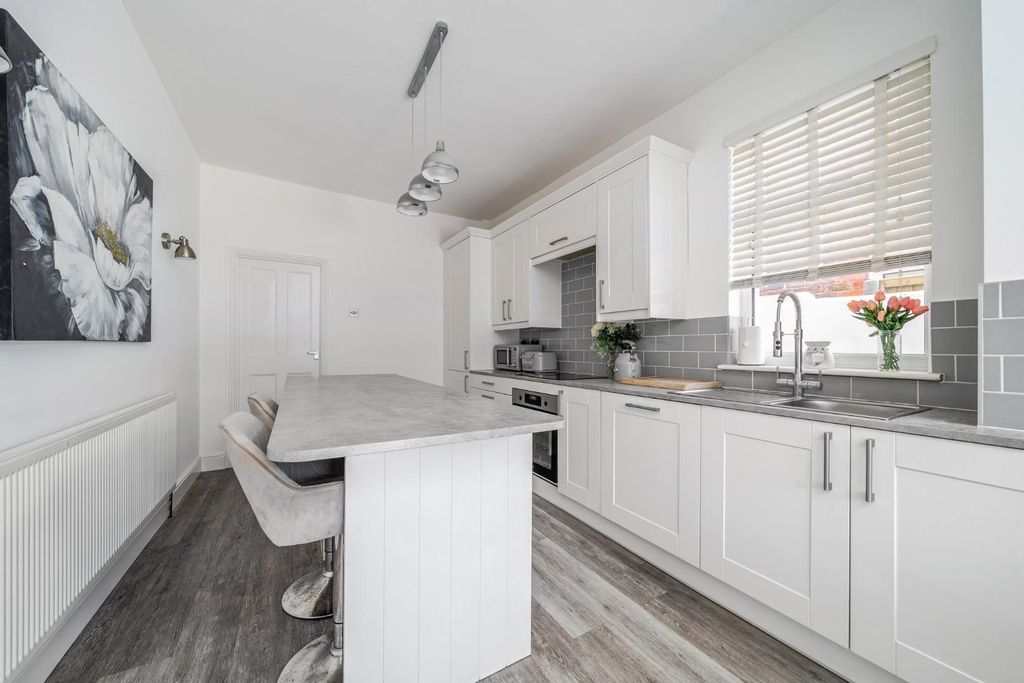 Property photo 3 of 15 1465032-3-6A1710866Eea7.Jpg