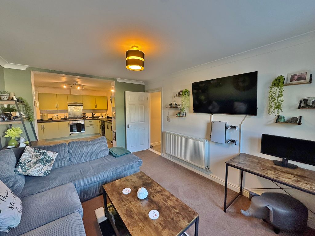 Property photo 2 of 12