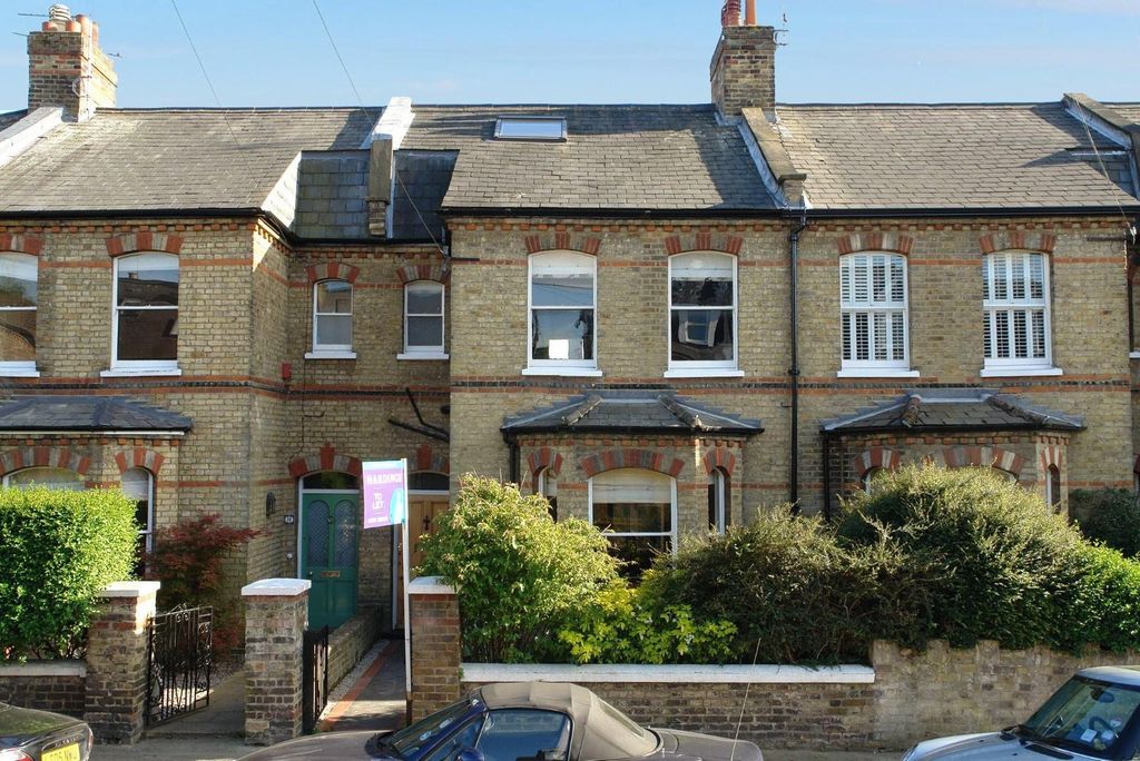 Property photo 1 of 12