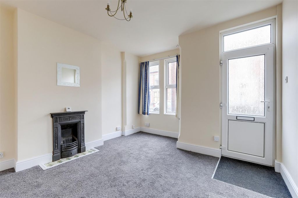 Property photo 2 of 19 211025_14.Jpg