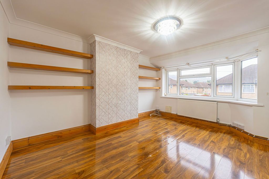Additional image 8 of 2 bed flat for saleWaunfawr Gardens, Cross Keys NP11