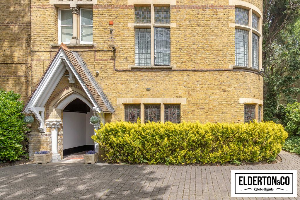 Property photo 1 of 24