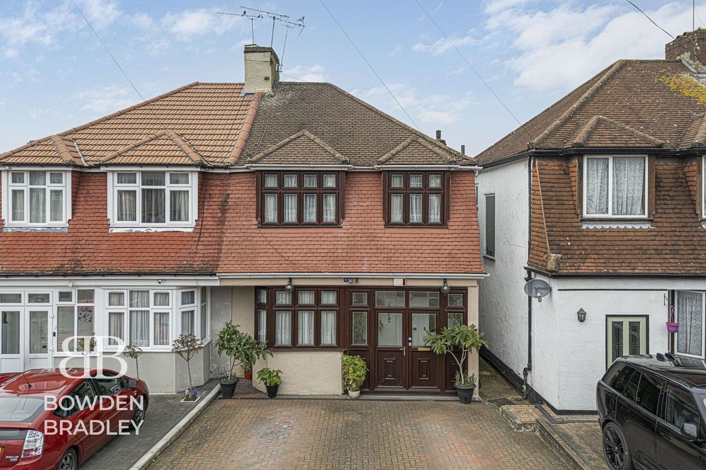 Property photo 1 of 24