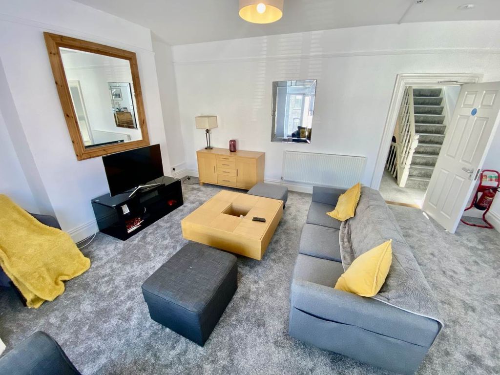 Property photo 3 of 20 Img_4891