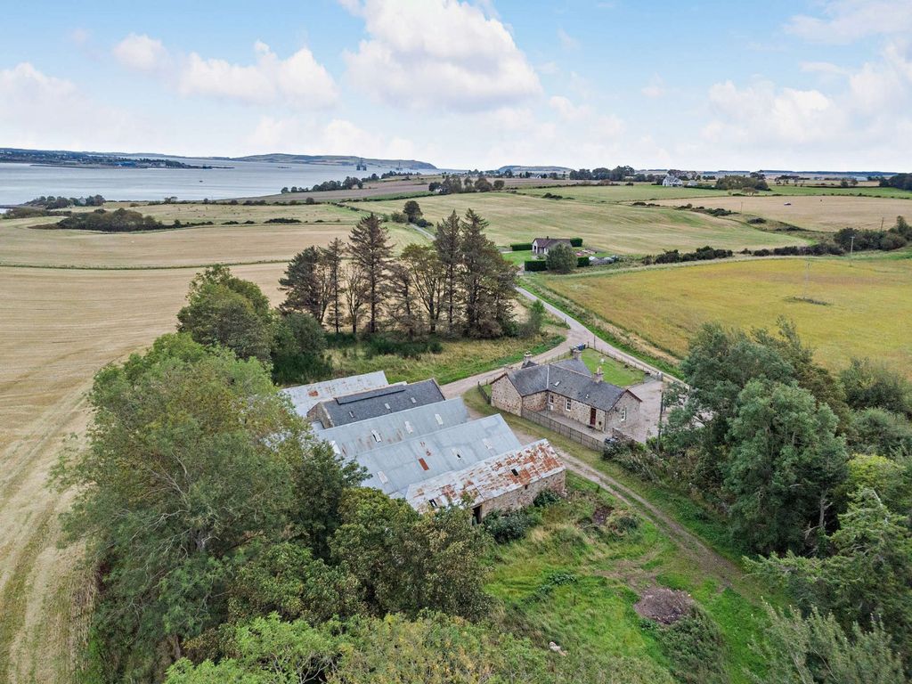 Property photo 2 of 13 Picture No. 03