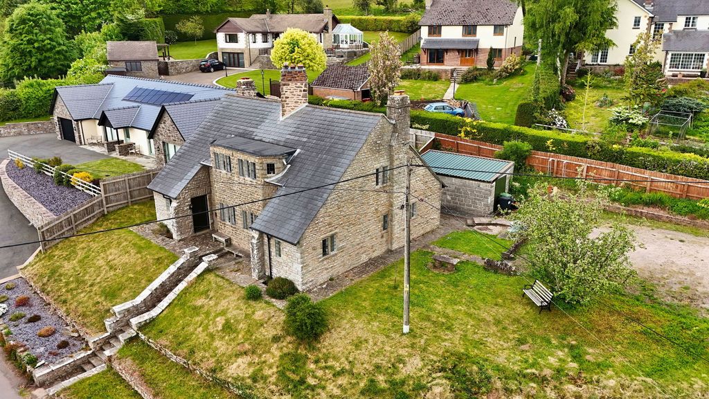 Property photo 1 of 31