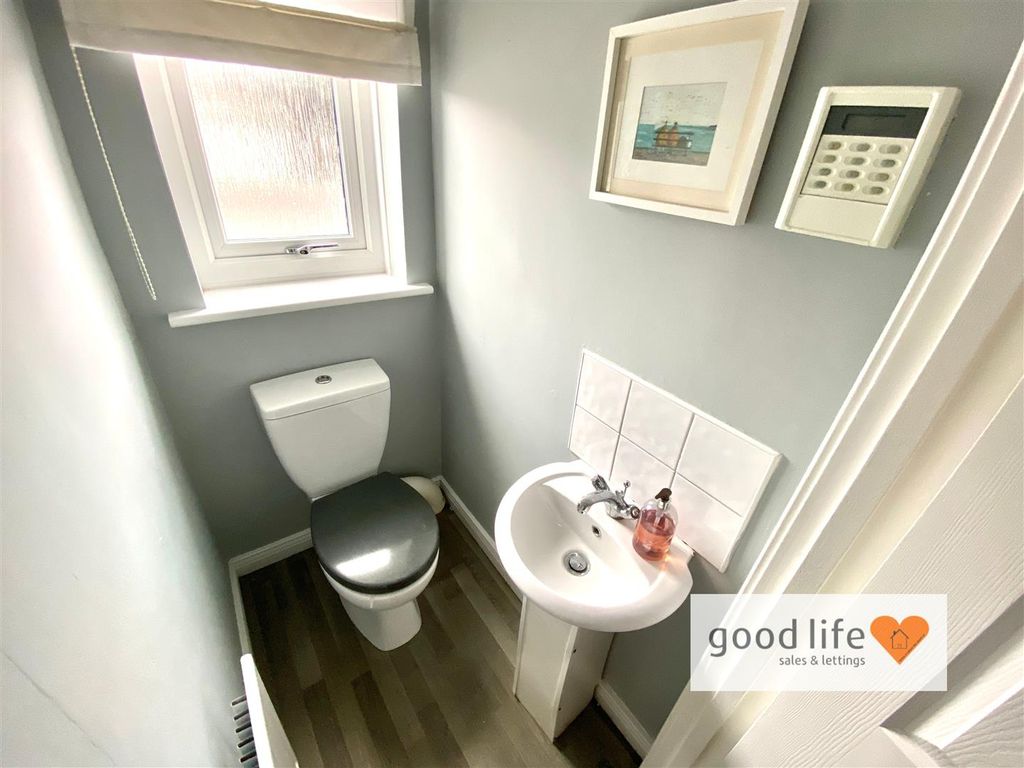 Property photo 2 of 18 20251001_130504401_Ios31Kirkwallclose.Jpg