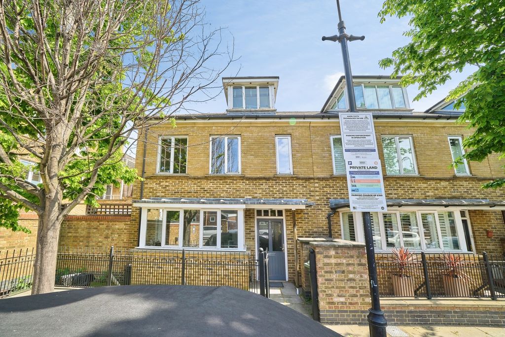 Property photo 2 of 19 Pbox-Img.Jpg