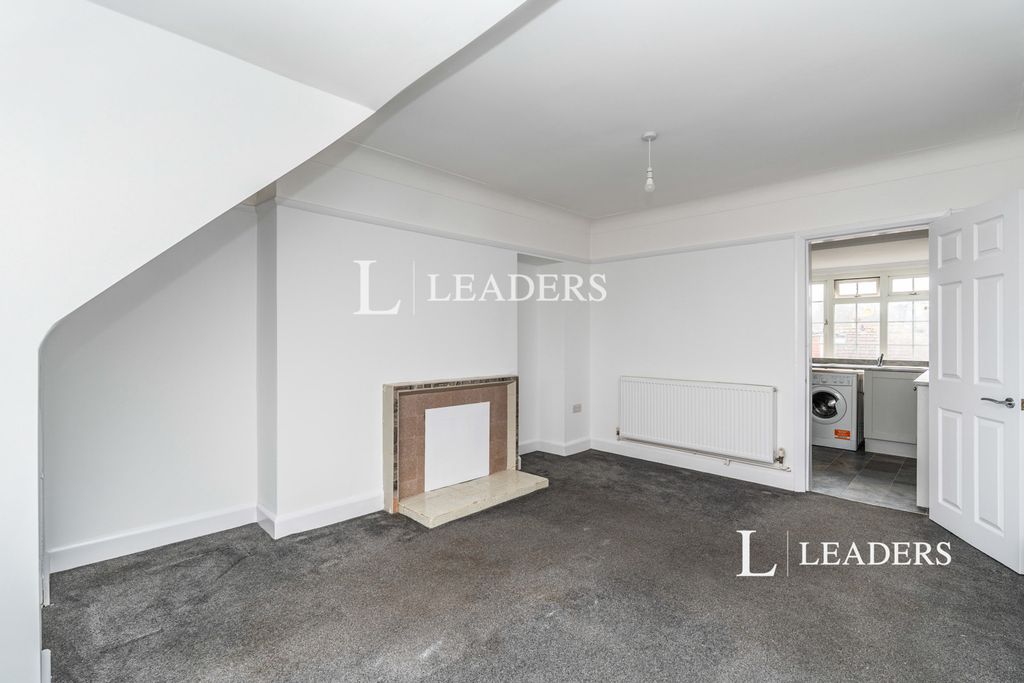 Property photo 3 of 10 Pbox-Img.Jpg