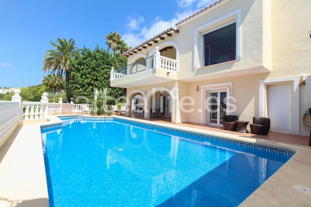 Property photo 3 of 71