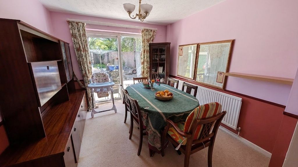 Property photo 3 of 18 Pbox-Img.Jpg