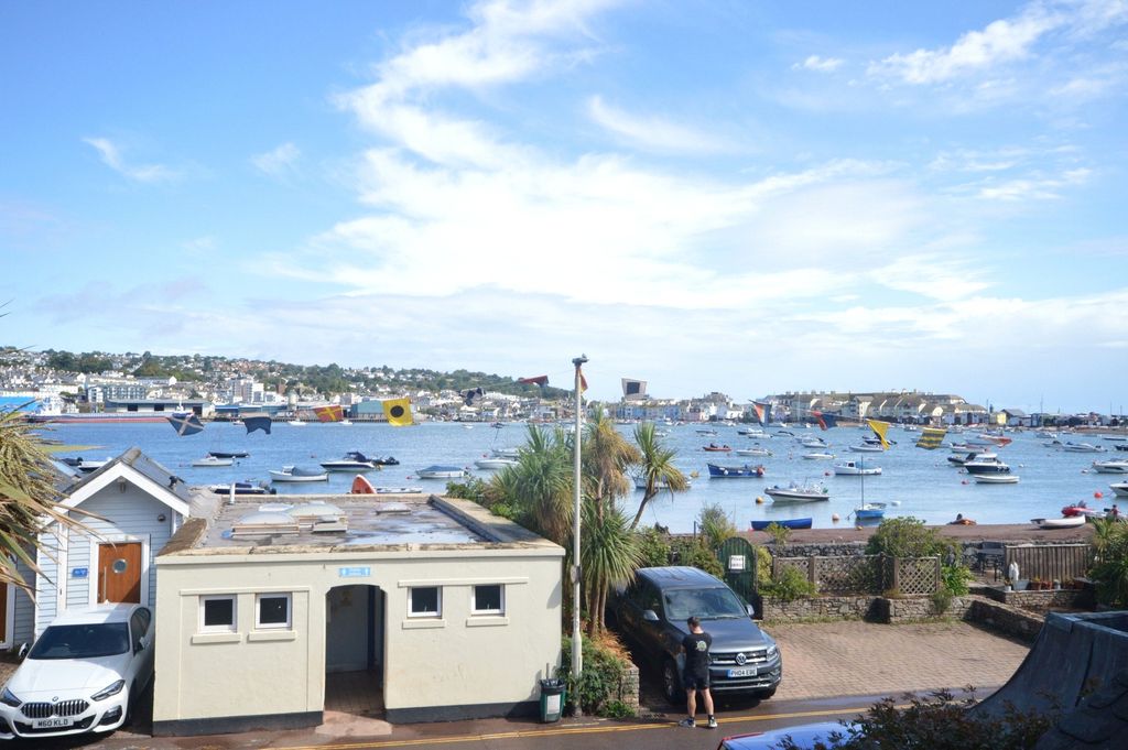 Property photo 2 of 17 Picture No. 53