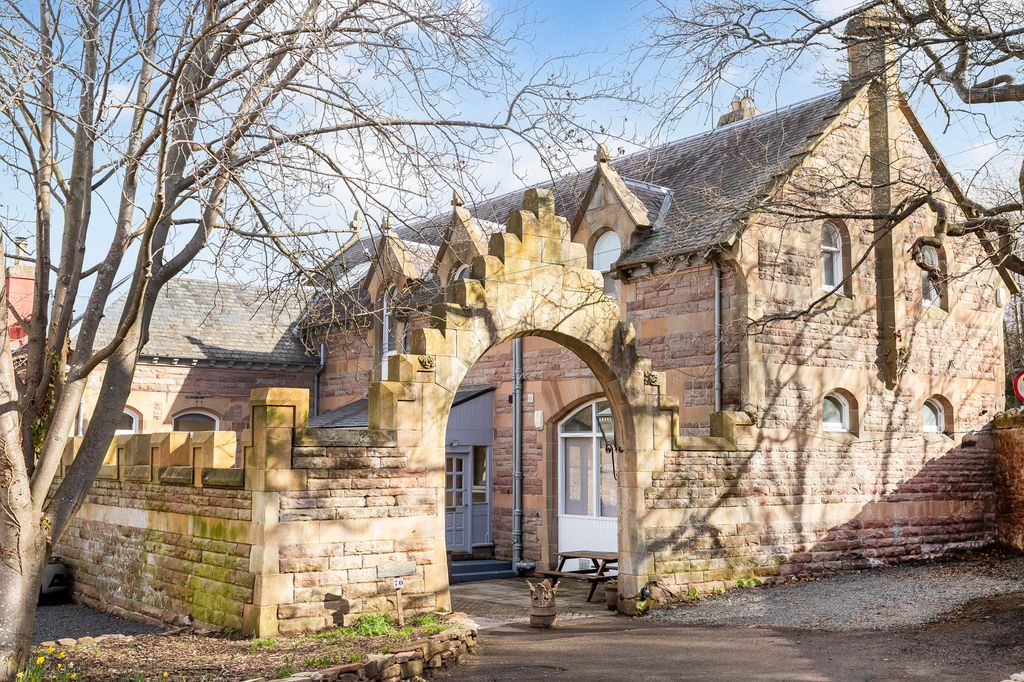 Property photo 1 of 35 Primary Property Image