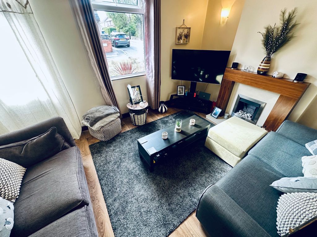 Property photo 3 of 12 Living Room