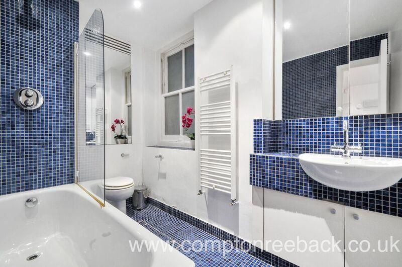 Property photo 3 of 8 Bathroom: