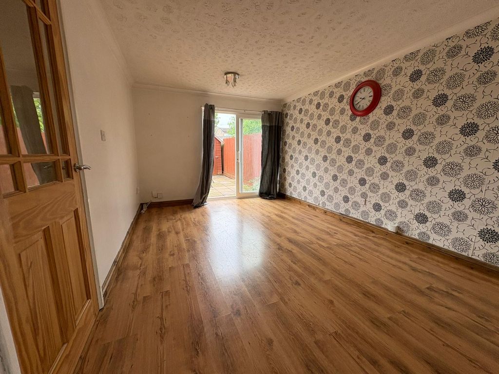 Property photo 3 of 8 Image