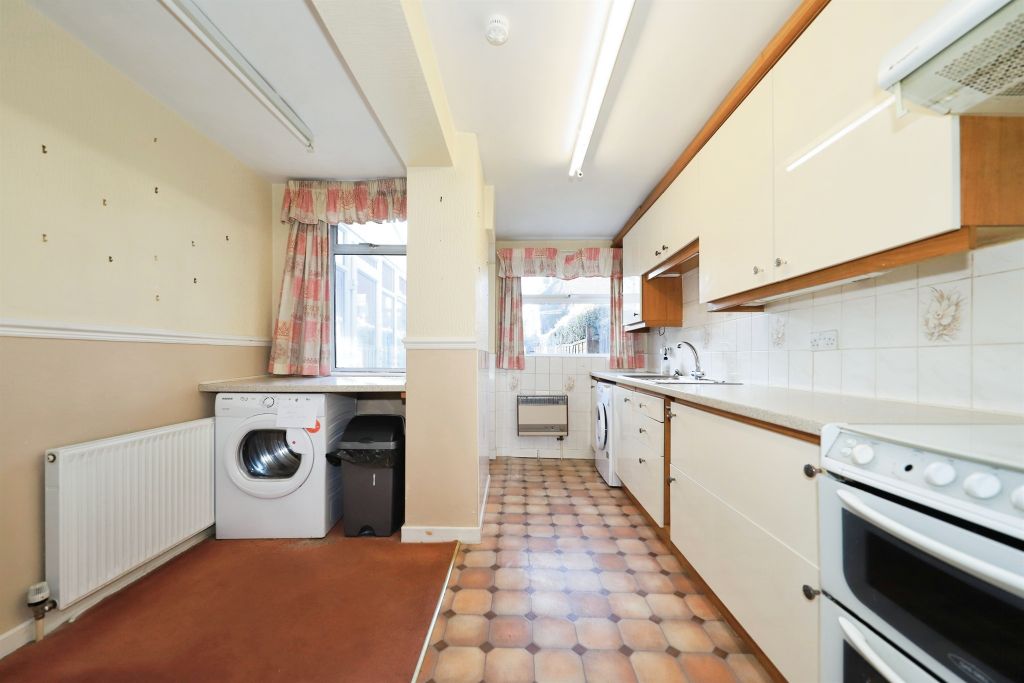 Property photo 3 of 17