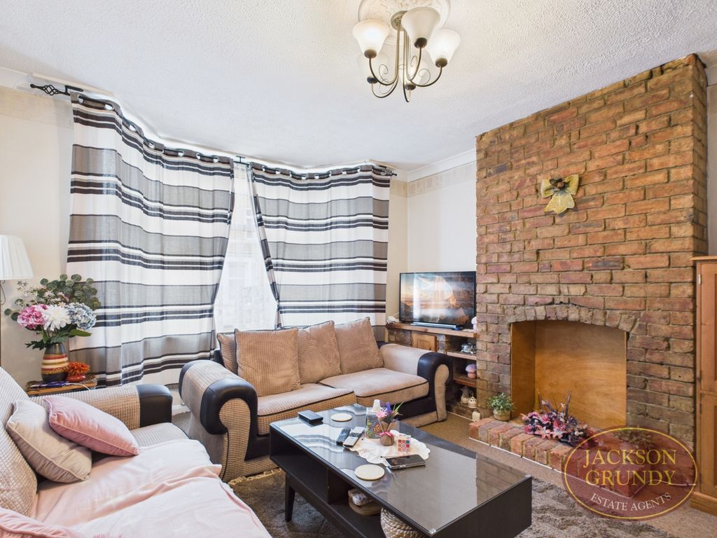 Property photo 3 of 13 Stanhope Road