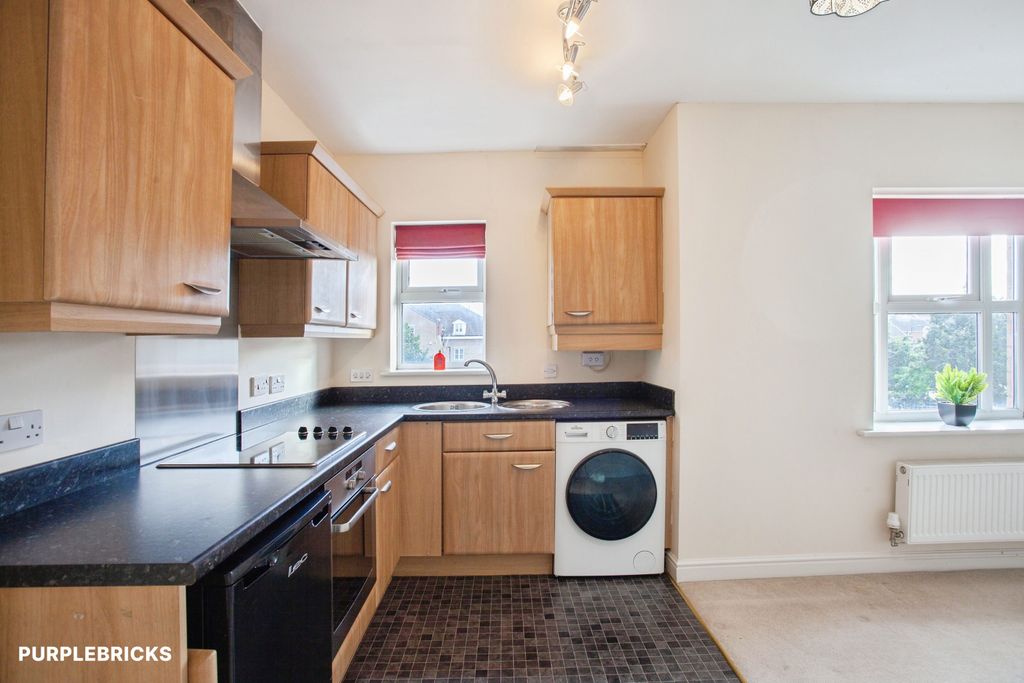 Property photo 3 of 20