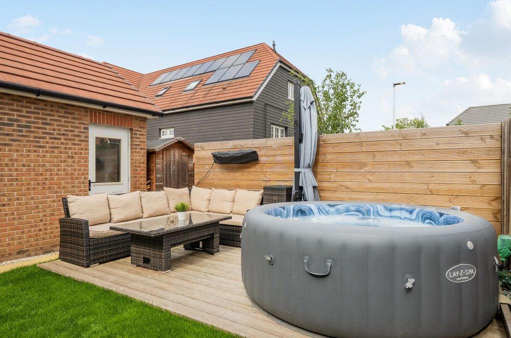 Additional image 19 of 4 bed semi-detached house for saleGalton Way, Warfield, Bracknell, Berkshire RG42