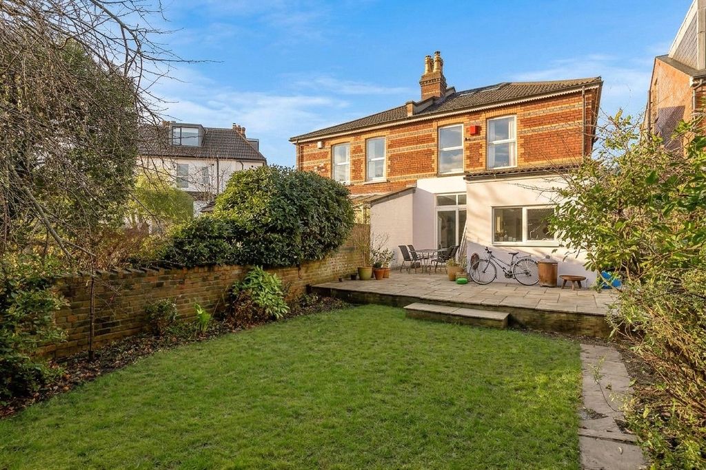 Property photo 3 of 17 Picture No. 34