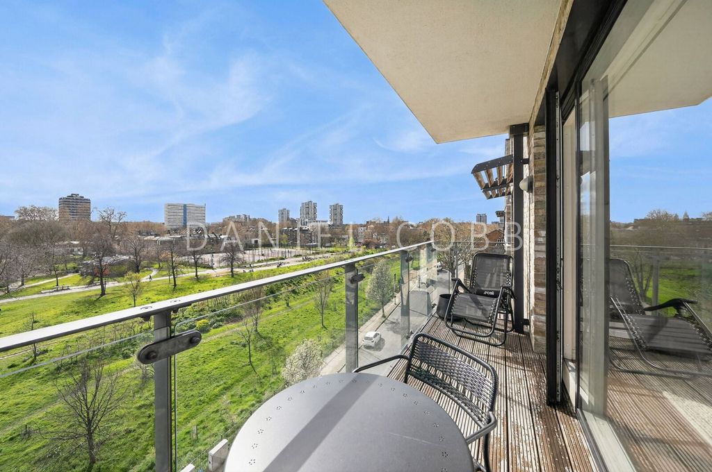 Property photo 3 of 20