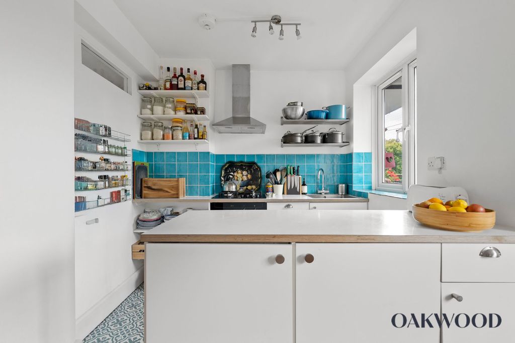 Property photo 3 of 21