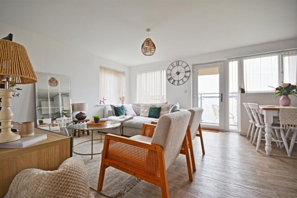 Property photo 2 of 5 4.Jpg