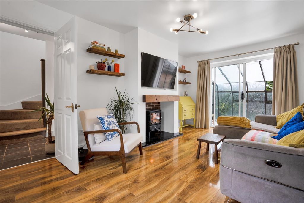 Property photo 2 of 13 Sitting Room