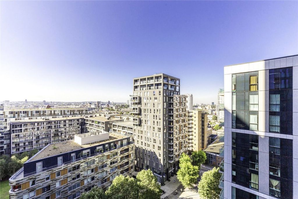 Property photo 3 of 19