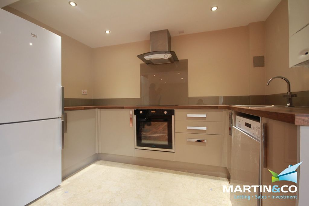 Property photo 2 of 5