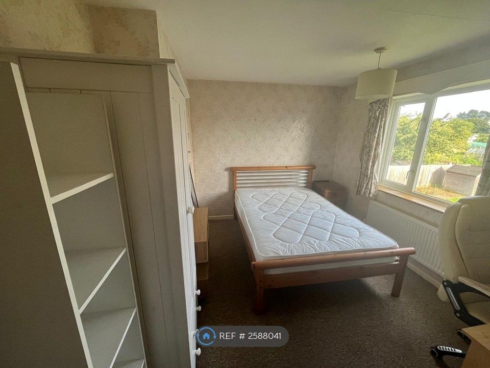 Property photo 3 of 8