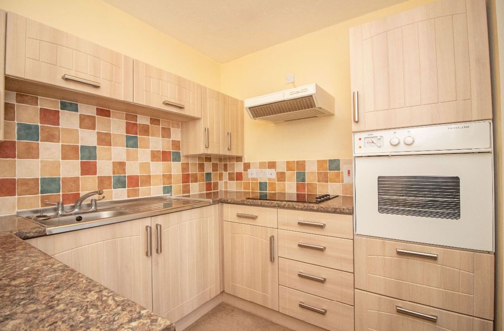 Property photo 2 of 14