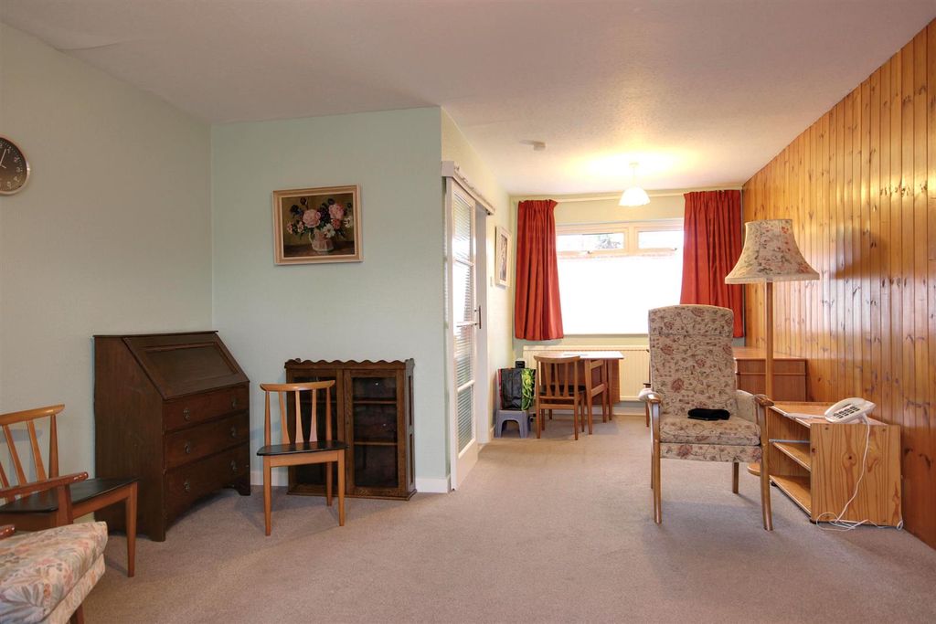 Property photo 3 of 13