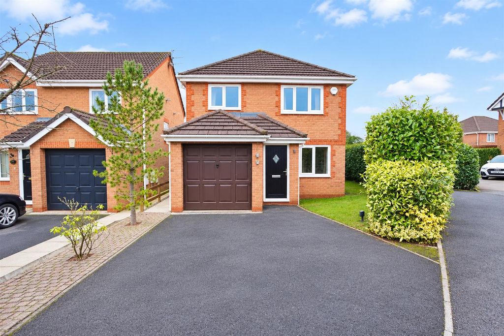 Property photo 1 of 11 1000027328.Png