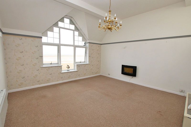 Property photo 2 of 12 Photo 7