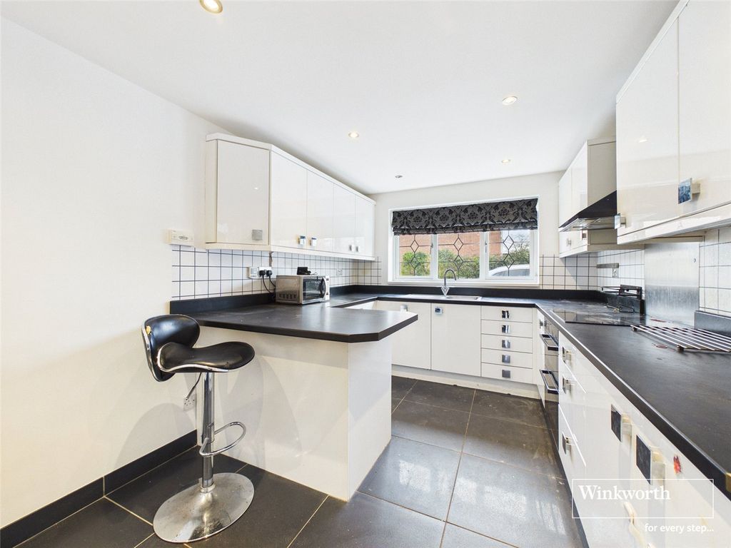 Property photo 2 of 22 Picture No. 43