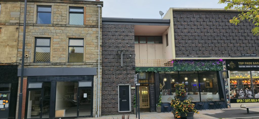 Property photo 2 of 35 St James’S Street