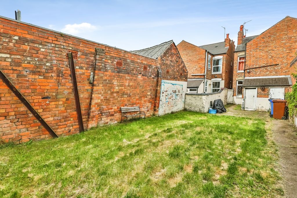 Property photo 2 of 15