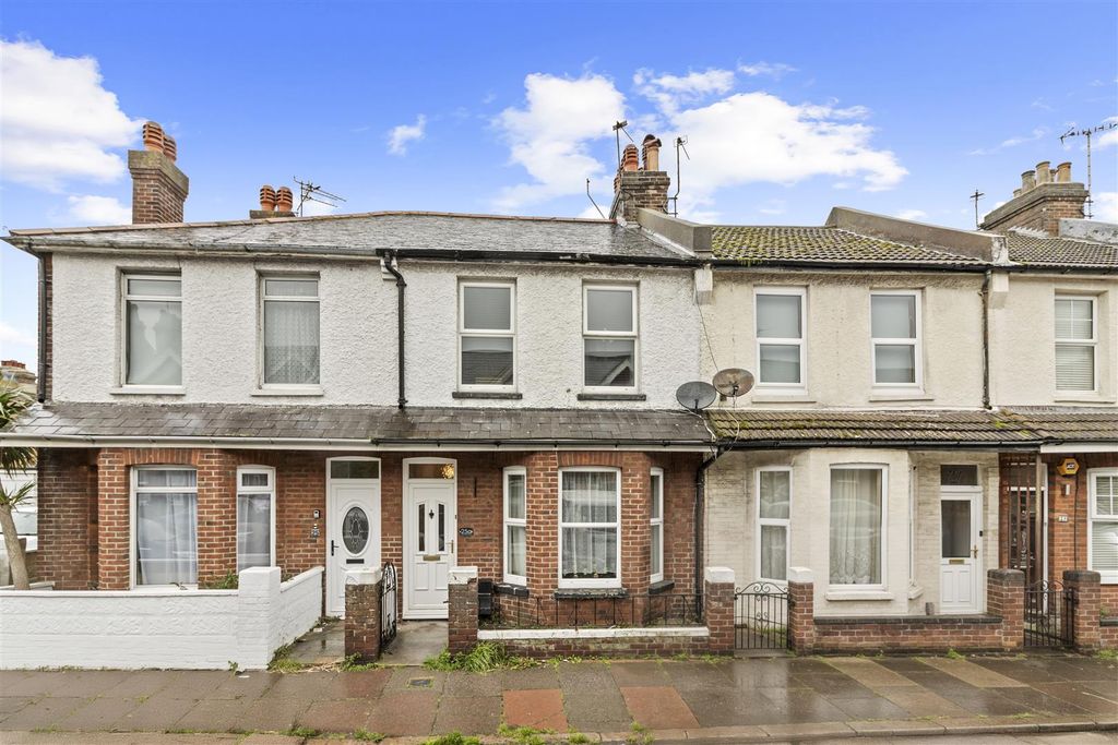 Property photo 1 of 13 Front Aspect