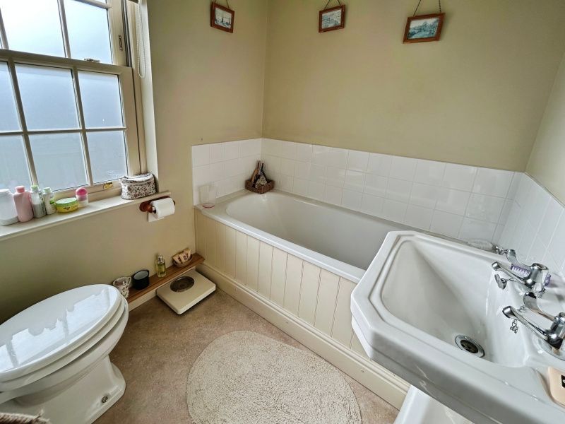 Property photo 3 of 15 Terraced Townhouse